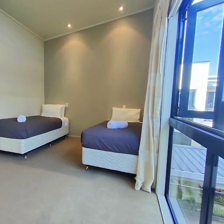 Mount Stunner With King Beds Lägenhet Mount Maunganui Exteriör bild